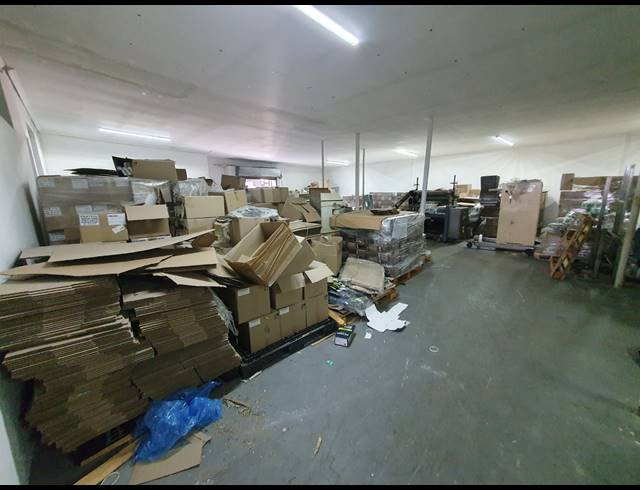 3,012M² WAREHOUSE FOR SALE IN OPHIRTON